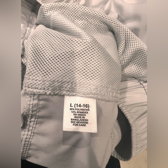 Magellan Boy Shorts Size 14/16 Water Repellant/ Fish Gear - Picture 5 of 5